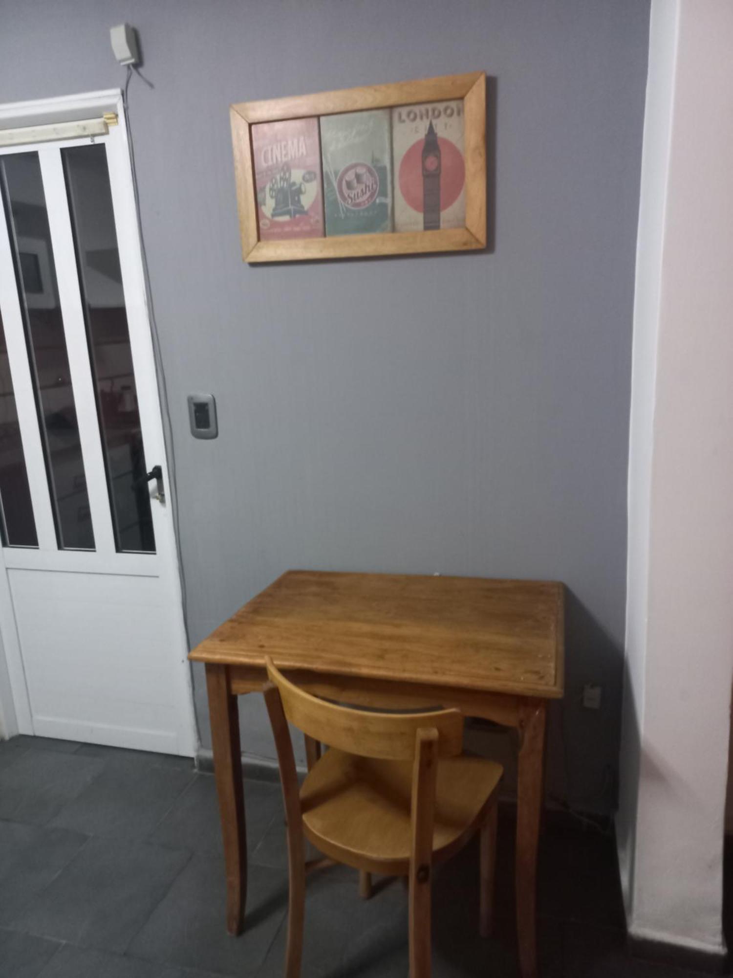 La Biblioteca Lägenhet Olavarría Rum bild