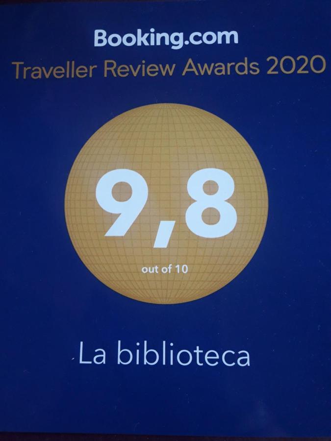 La Biblioteca Lägenhet Olavarría Exteriör bild